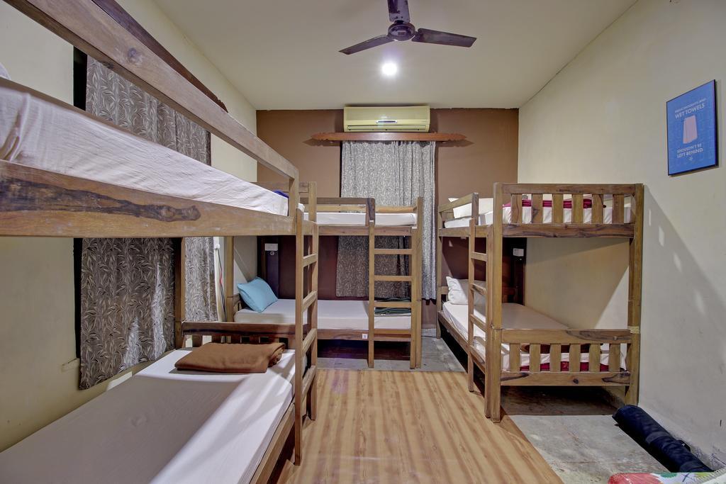 Zostel Goa Hostel กาลังกูติ ภายนอก รูปภาพ