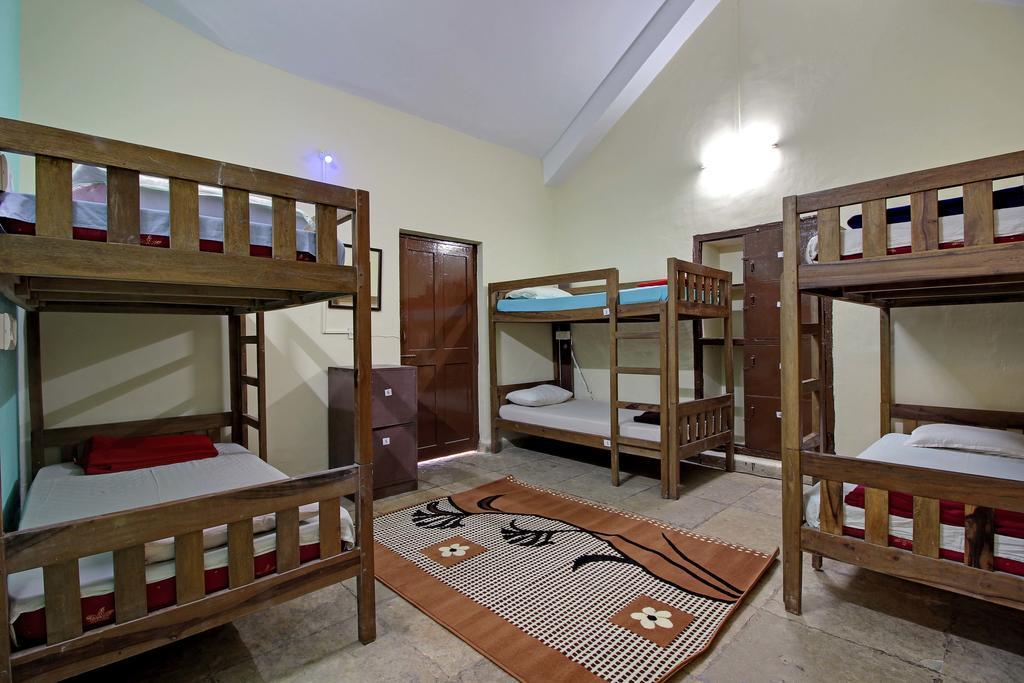 Zostel Goa Hostel กาลังกูติ ภายนอก รูปภาพ